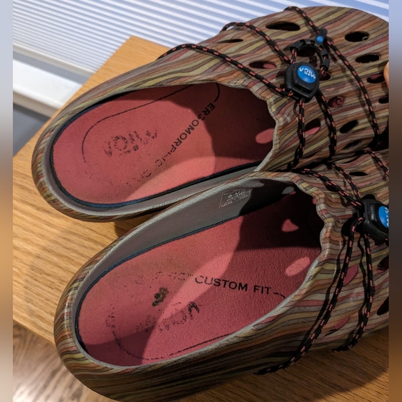 Keen Mion Pen Shell Clog - Picture 2 of 4